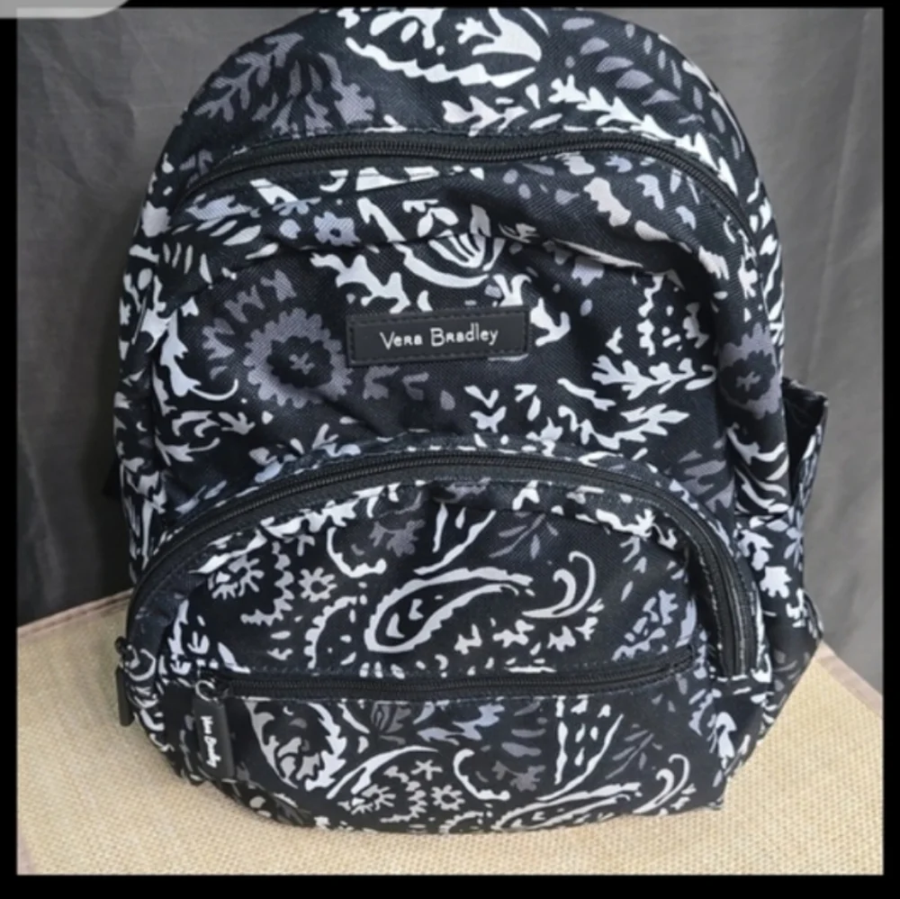 Vera Bradley Monochrome Paisley Backpack EUC